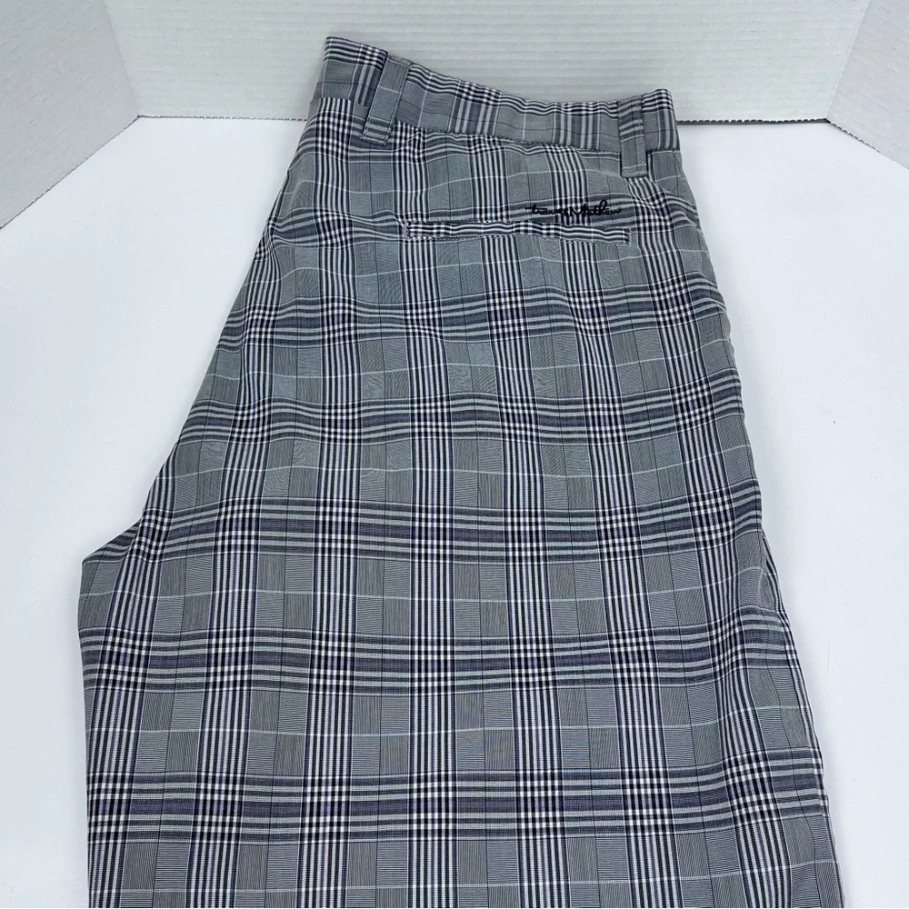 Travis Mathew Men's Plaid Chino Perfromance Golf Shorts Size 38; Stretch, Sports